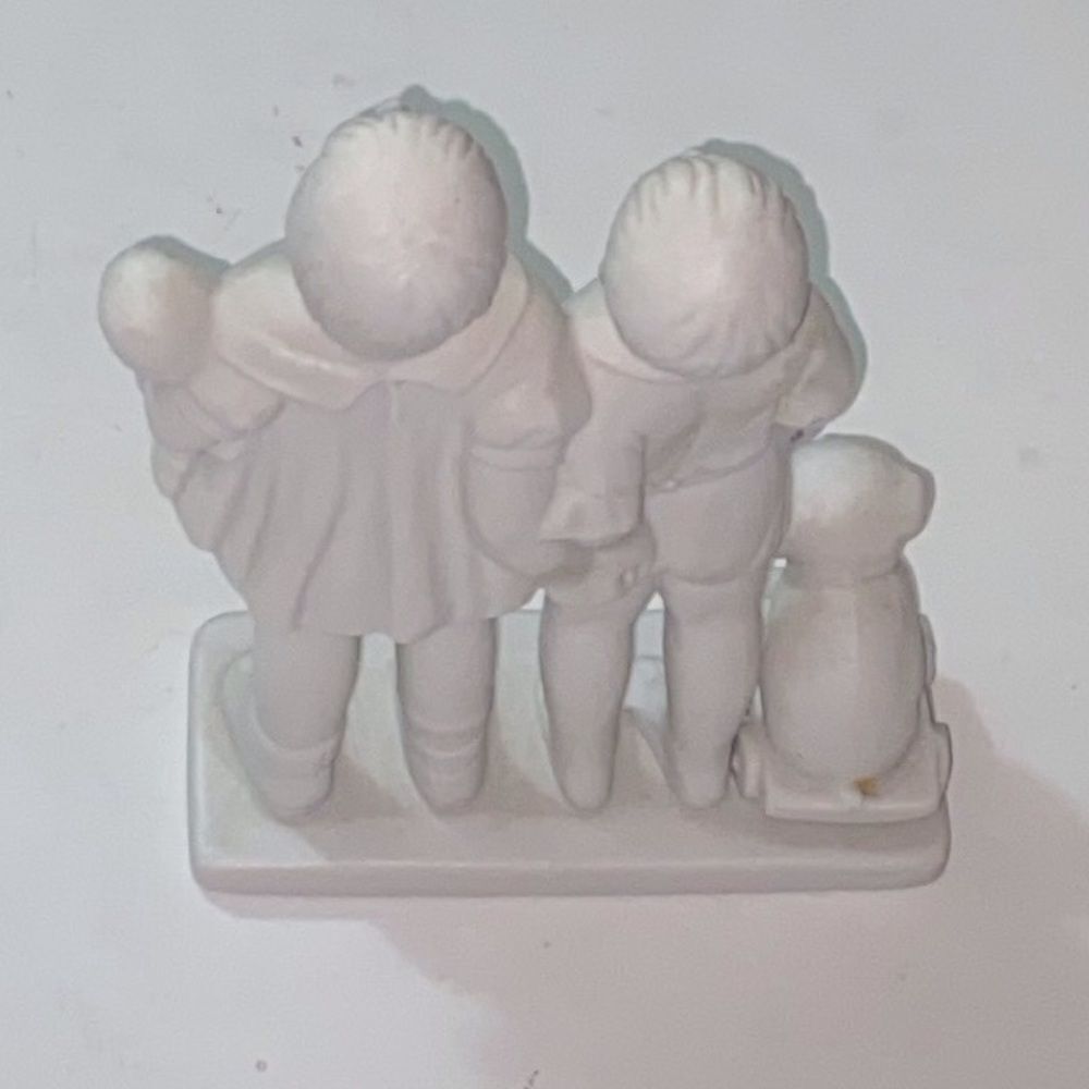 The Little Pals Lawn Memorial-Park Assn Glendale,Calif Bisque Porcelain Figures - Picture 4 of 14